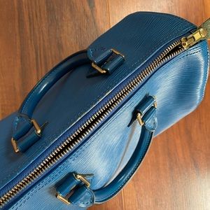 Louis Vuitton speedy bag